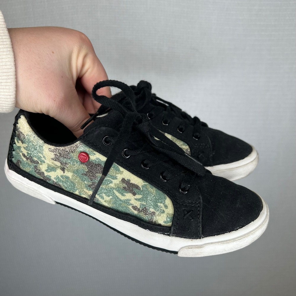 UGG Kids 1009446 Black Camo Glitter Wool Lined Low Top Sneakers Size 3